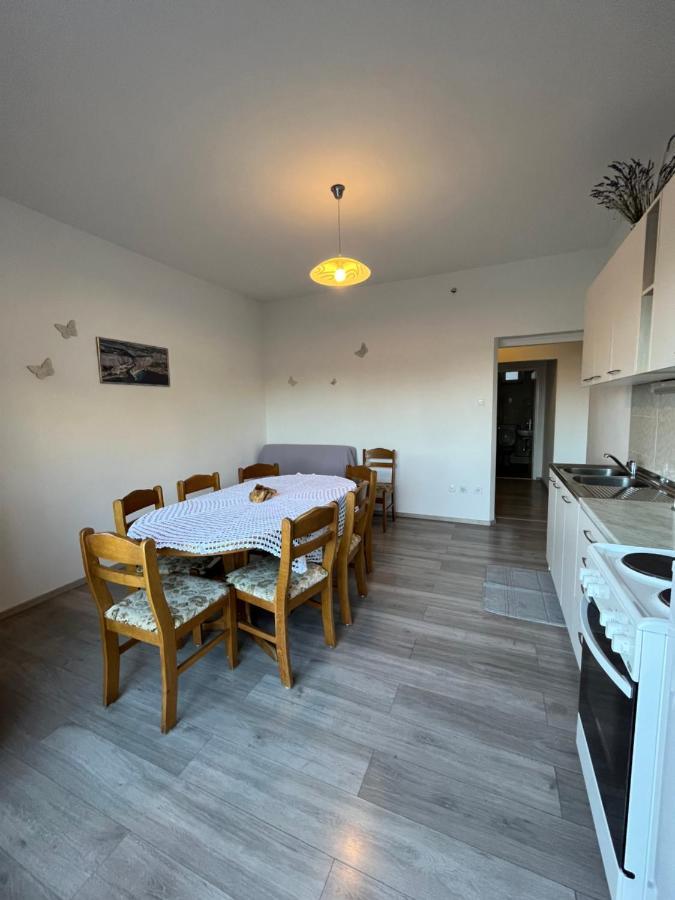 Apartman Ivica 오미스 외부 사진